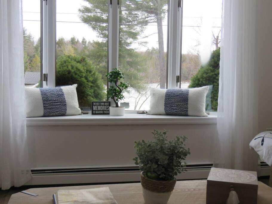 Catskills Cottage With Lake View Book Now Rock Hill Bagian luar foto